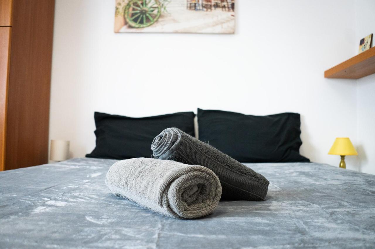 Nonna Pina Guest House Moderno Appartamento Vicino Metro AWifi,Netflix Roma Exterior foto